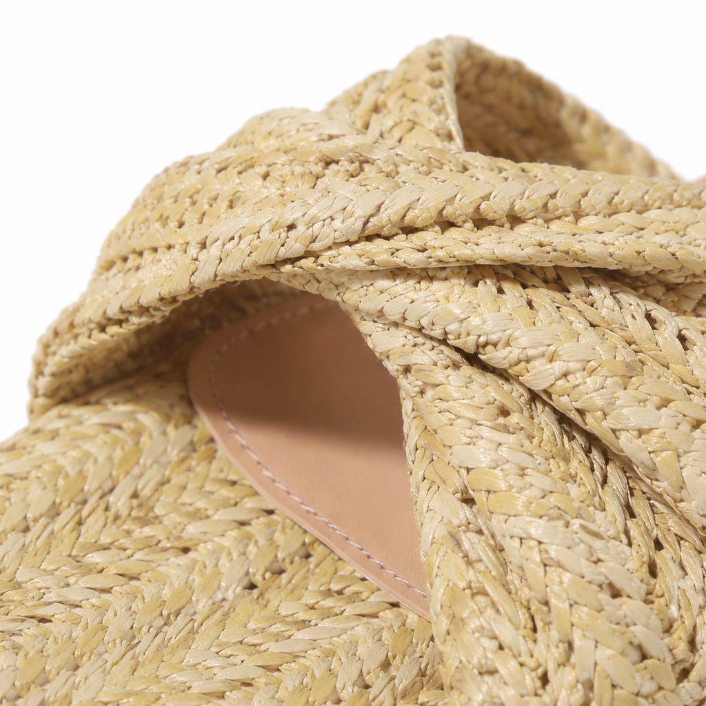 Apricot Straw Women's Open-Toe Flat Straw Slip-On Slippers close-up detail