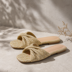 Apricot Straw Women's Open-Toe Flat Straw Slip-On Slippers styled scene