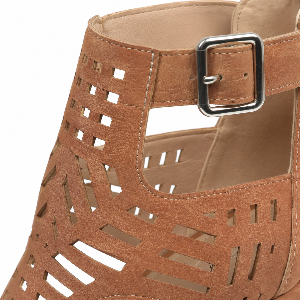 Rich Brown Women's Open-Toe Wedge-Heel Faux Leather Platform Sandals close-up detail