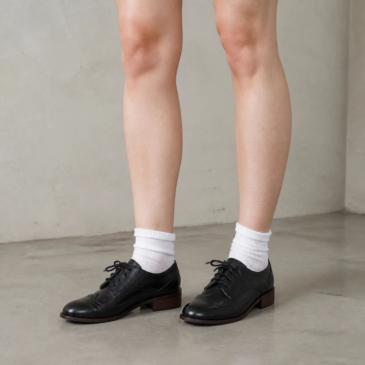 Deep Black Ikaria Lace-Up Brogues on-foot view