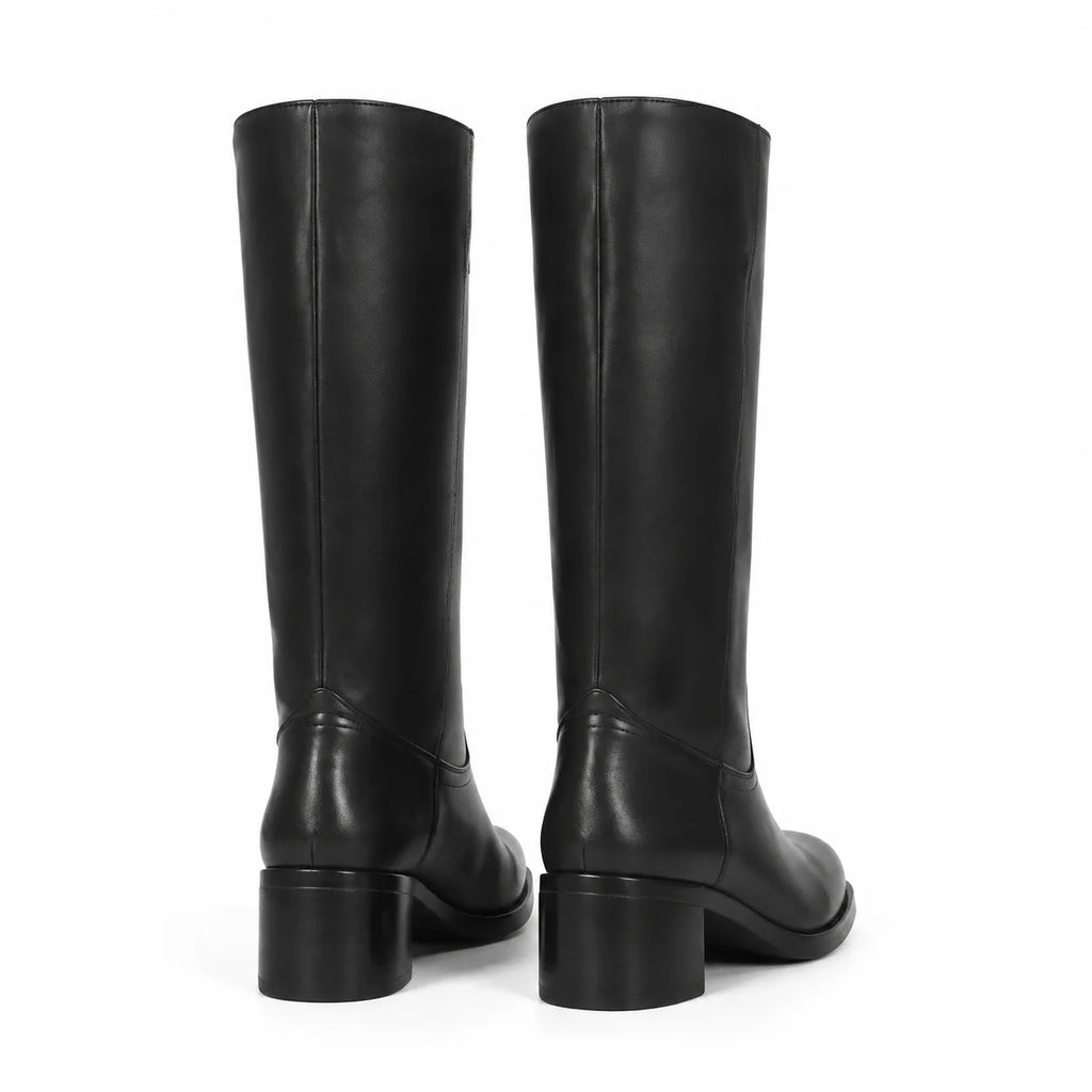 Deep Black Noli Square-Heel Boots heel detail