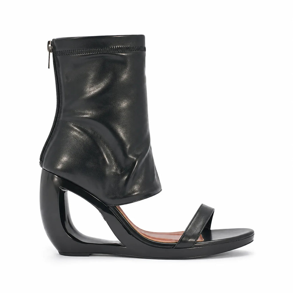 Deep Black Gradara Leather Toe-Strap Sandals side view