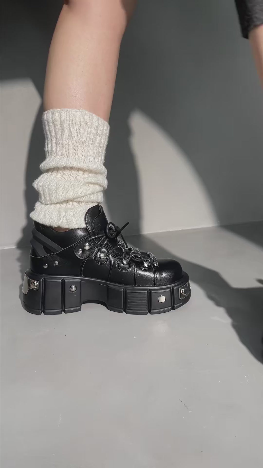 Chianti black boots - on-foot view